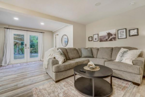 Lower Stone Lodge - Hot Tub - Game Room - Lower Unit
